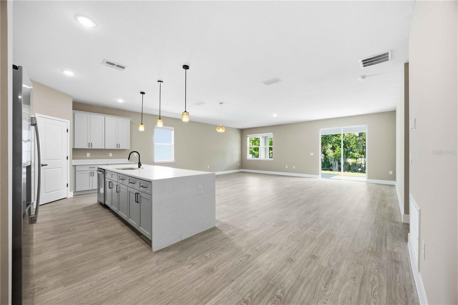 2108 River Hawk Loop Property Photo 7