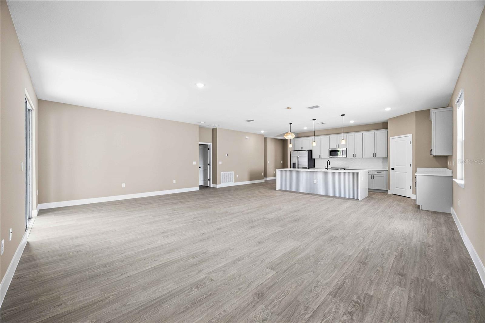2108 River Hawk Loop Property Photo 9