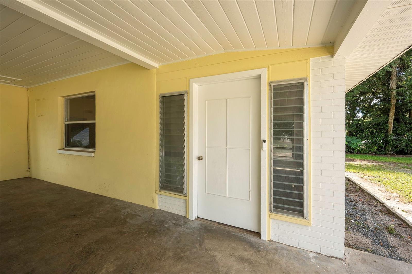 5136 Studio Dr Property Photo 5