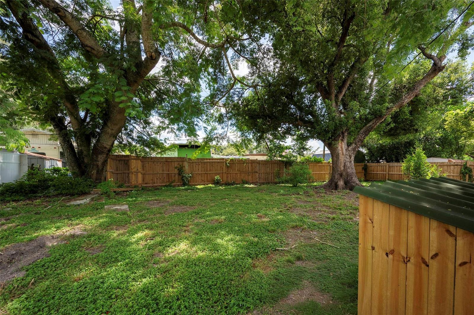5136 Studio Dr Property Photo 7