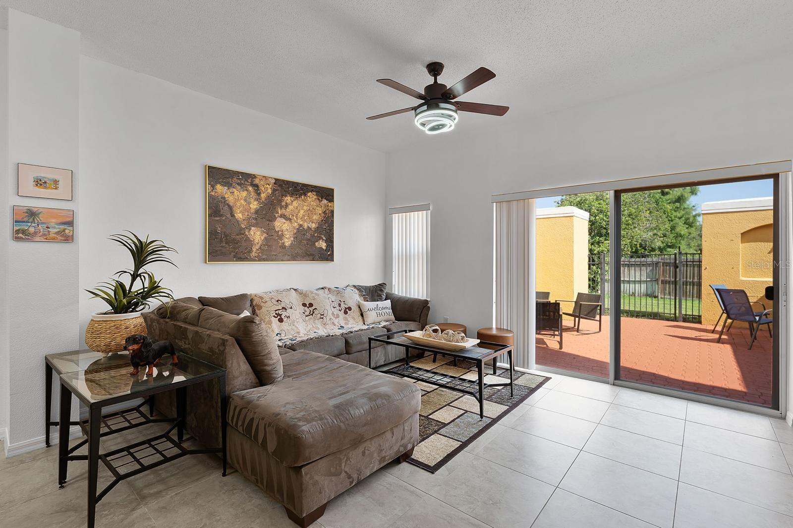 4731 Vero Beach Pl Property Photo 7