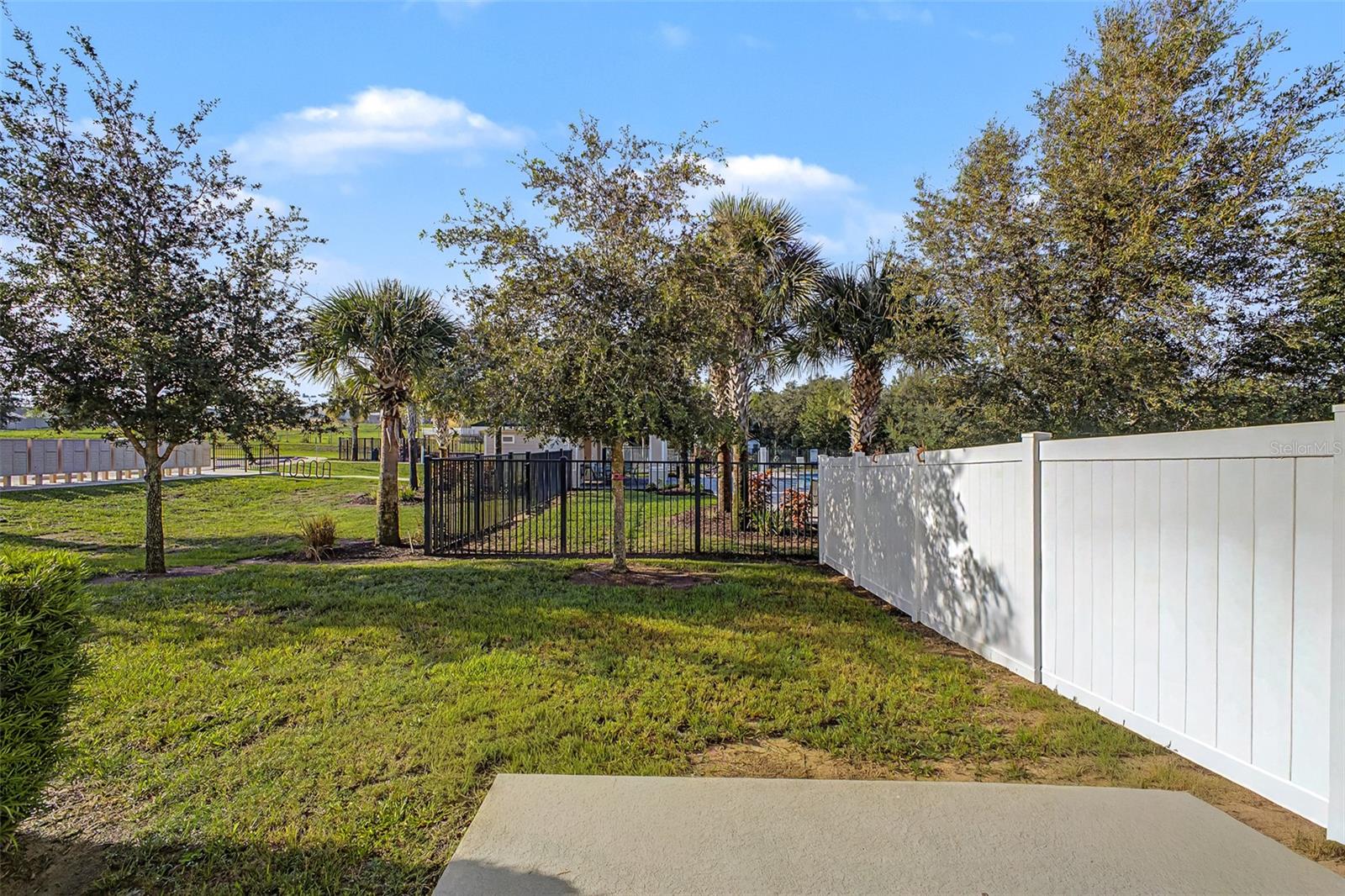 879 Grandin St Property Photo 19