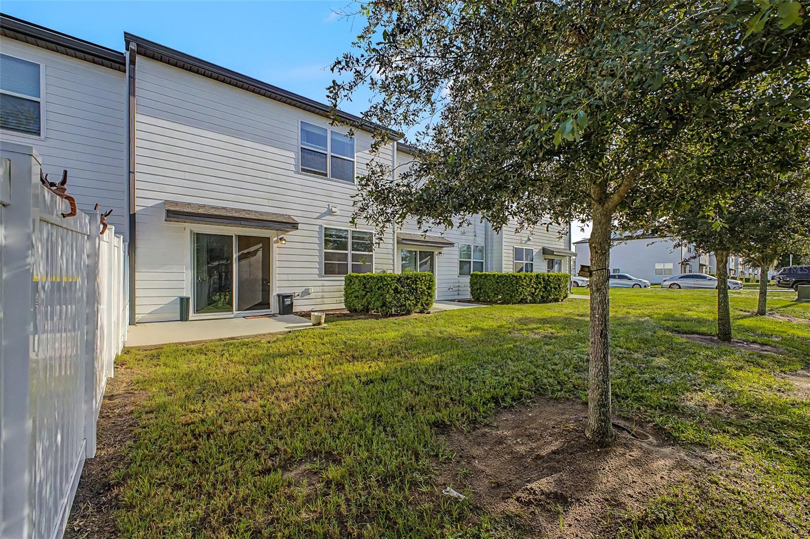 879 Grandin St Property Photo 20