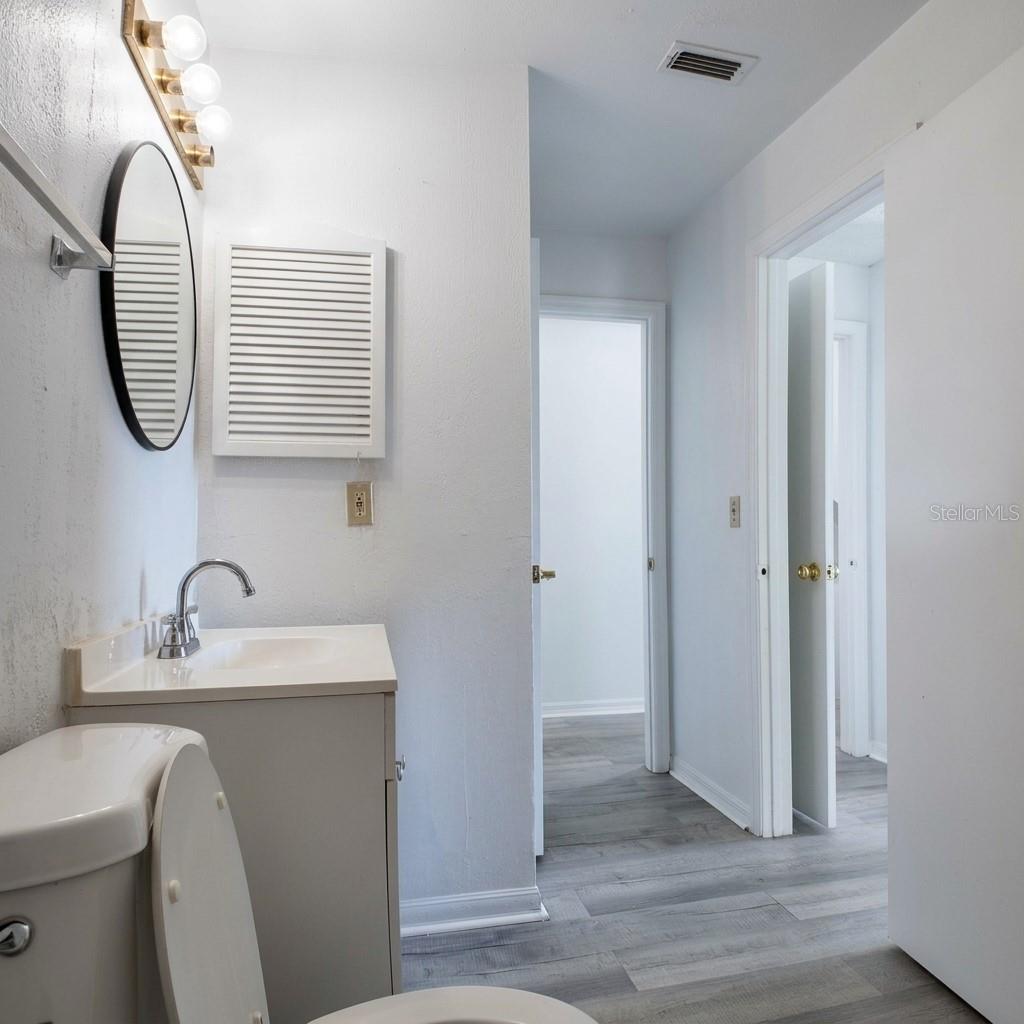 6142 Westgate Dr #304 Property Photo 15