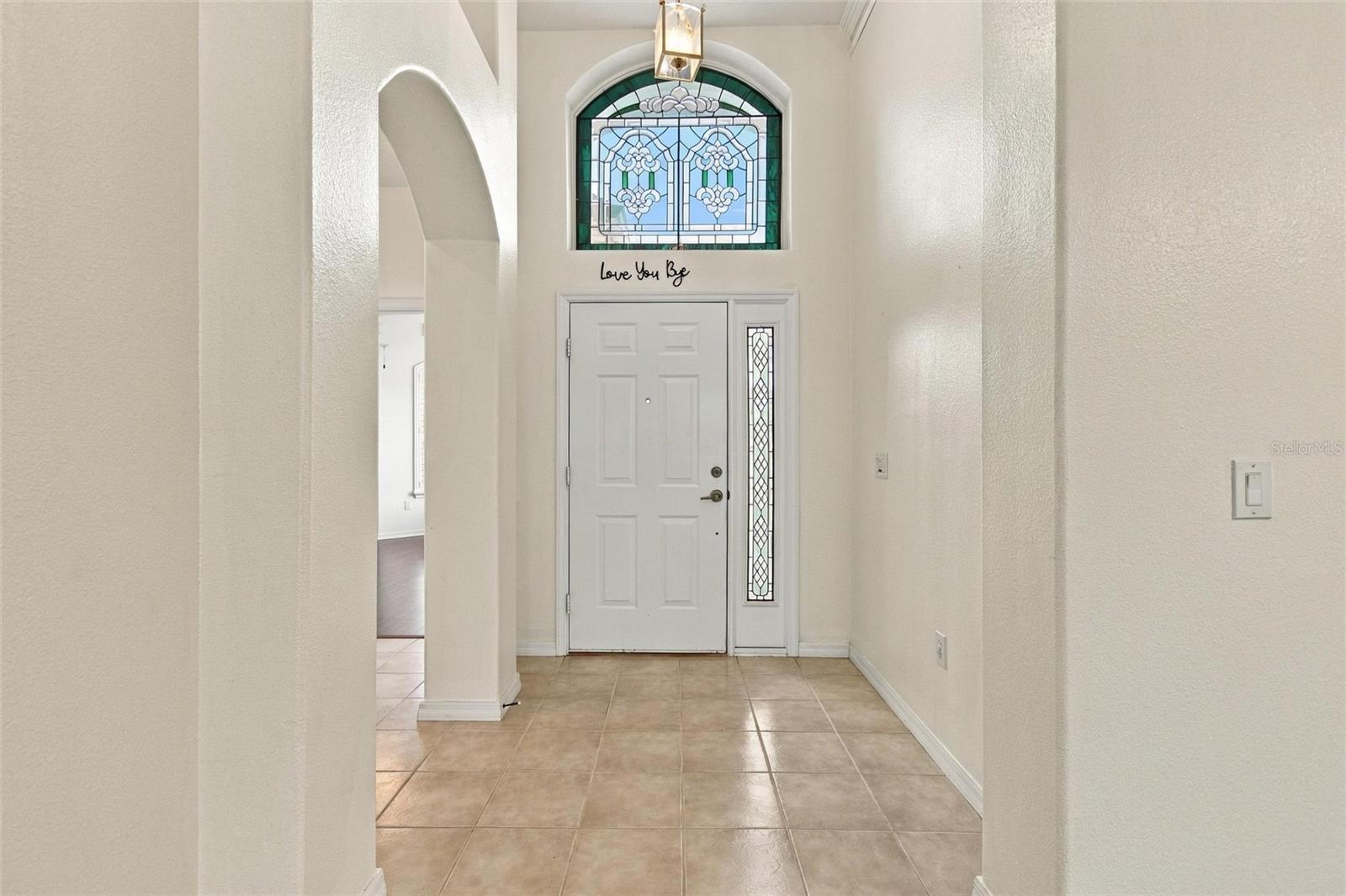 409 Royal Palm Dr Property Photo 6