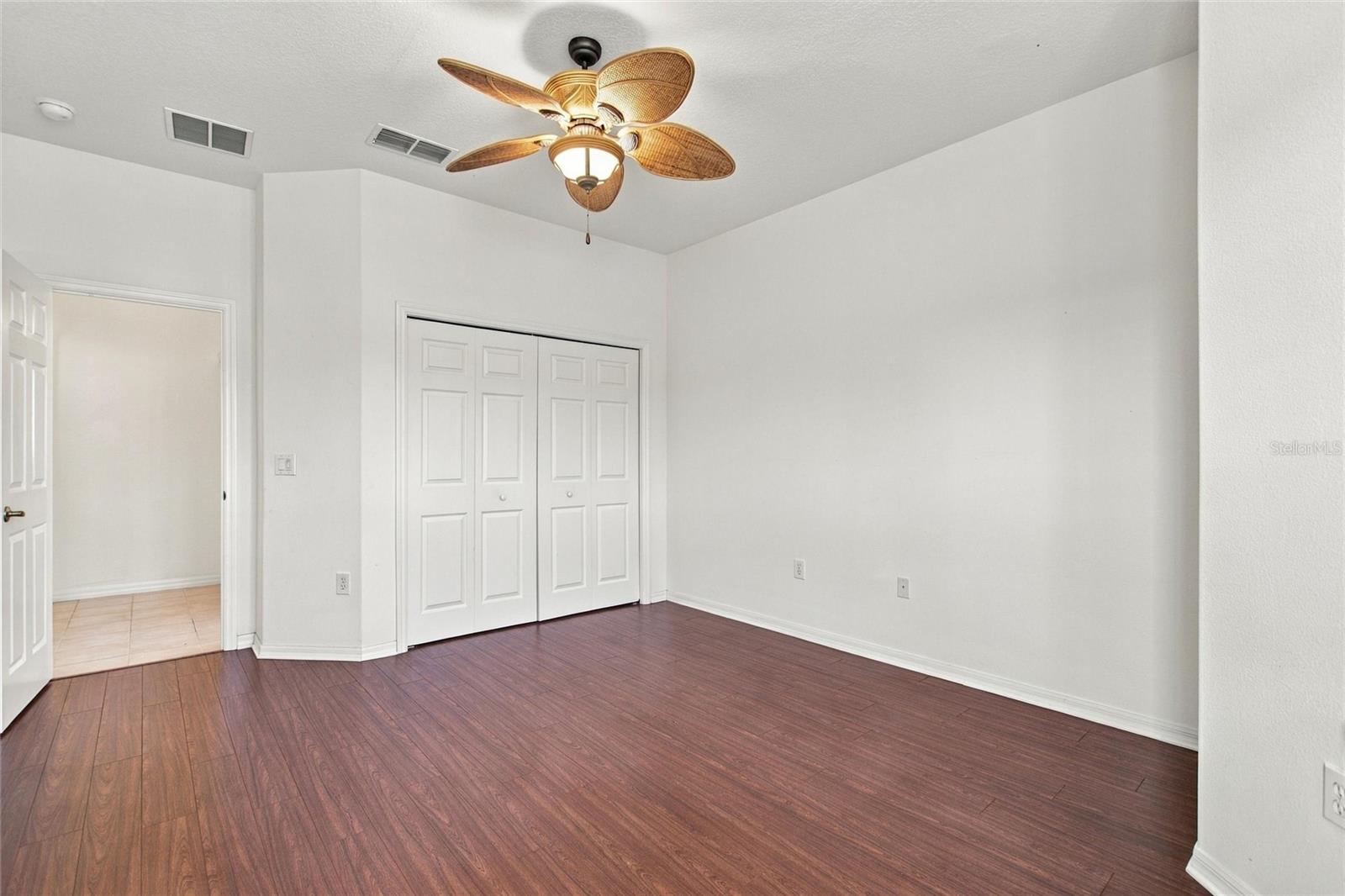 409 Royal Palm Dr Property Photo 10