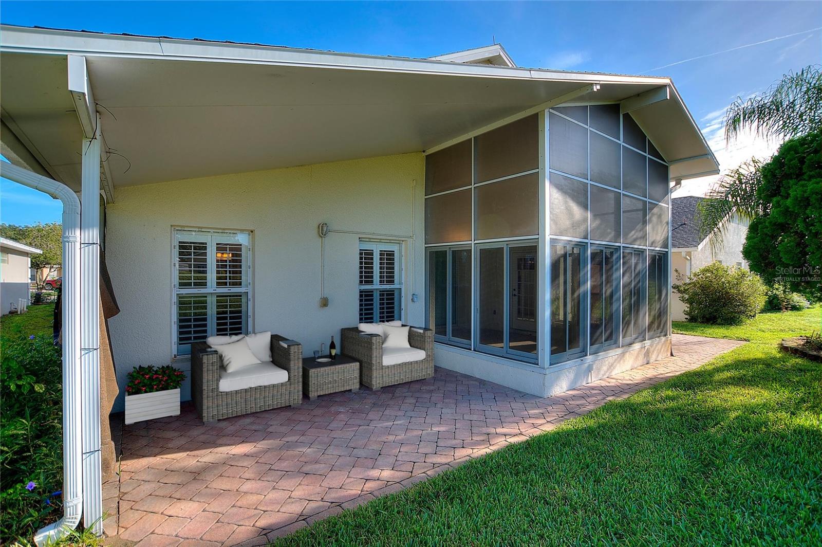 409 Royal Palm Dr Property Photo 31