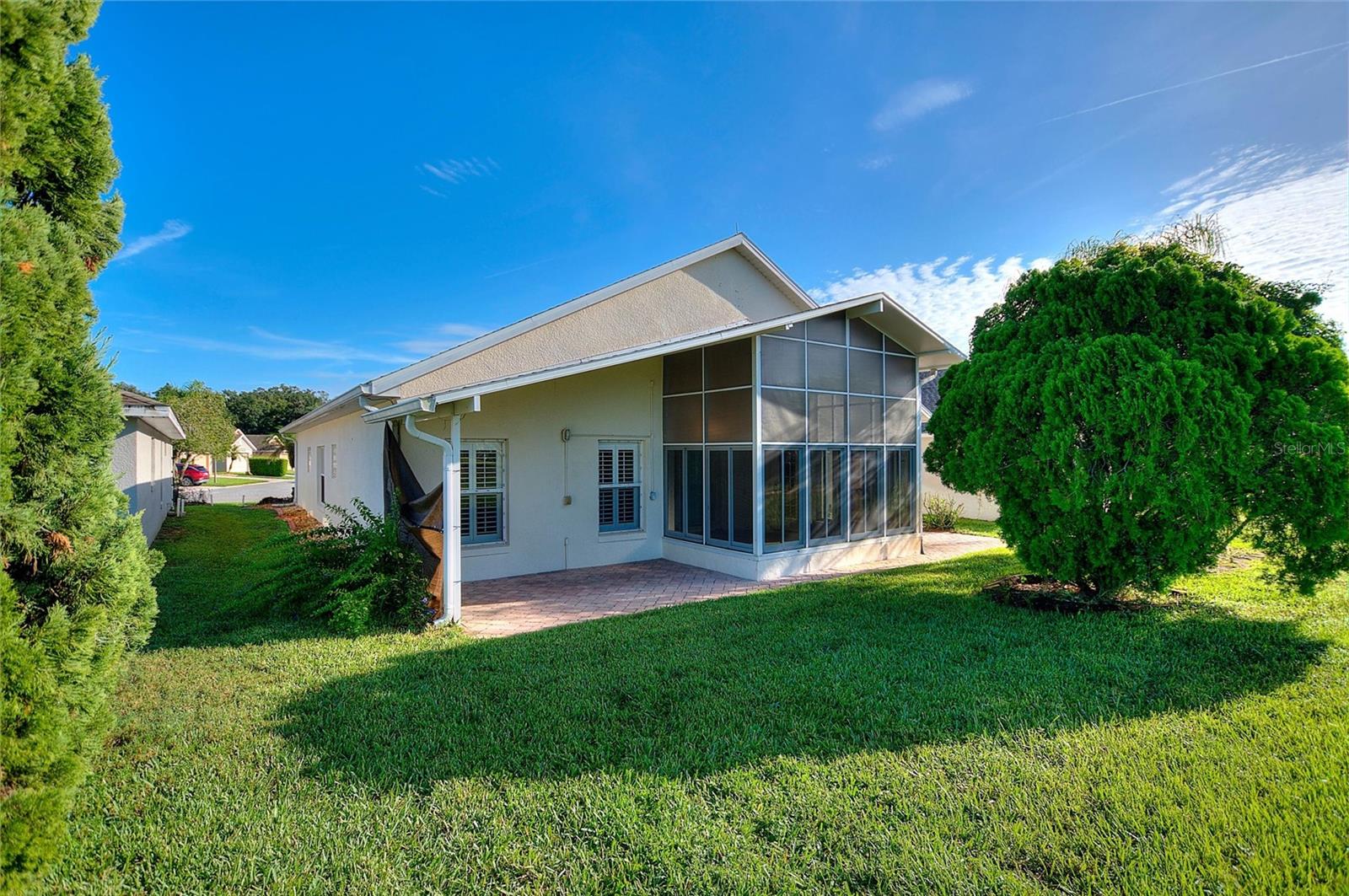 409 Royal Palm Dr Property Photo 40