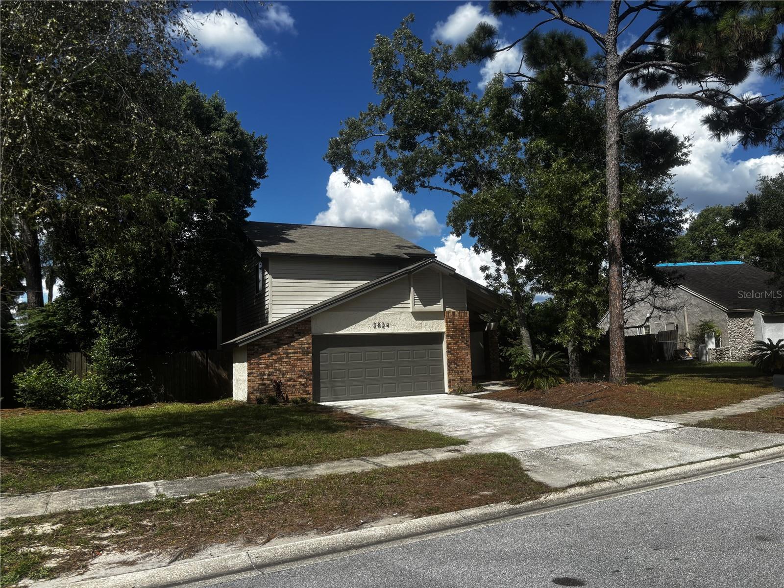 2824 Charmont Dr Property Photo 1
