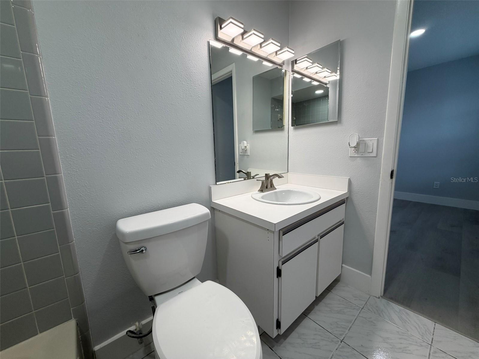 11742 Whitewing Ct Property Photo 12