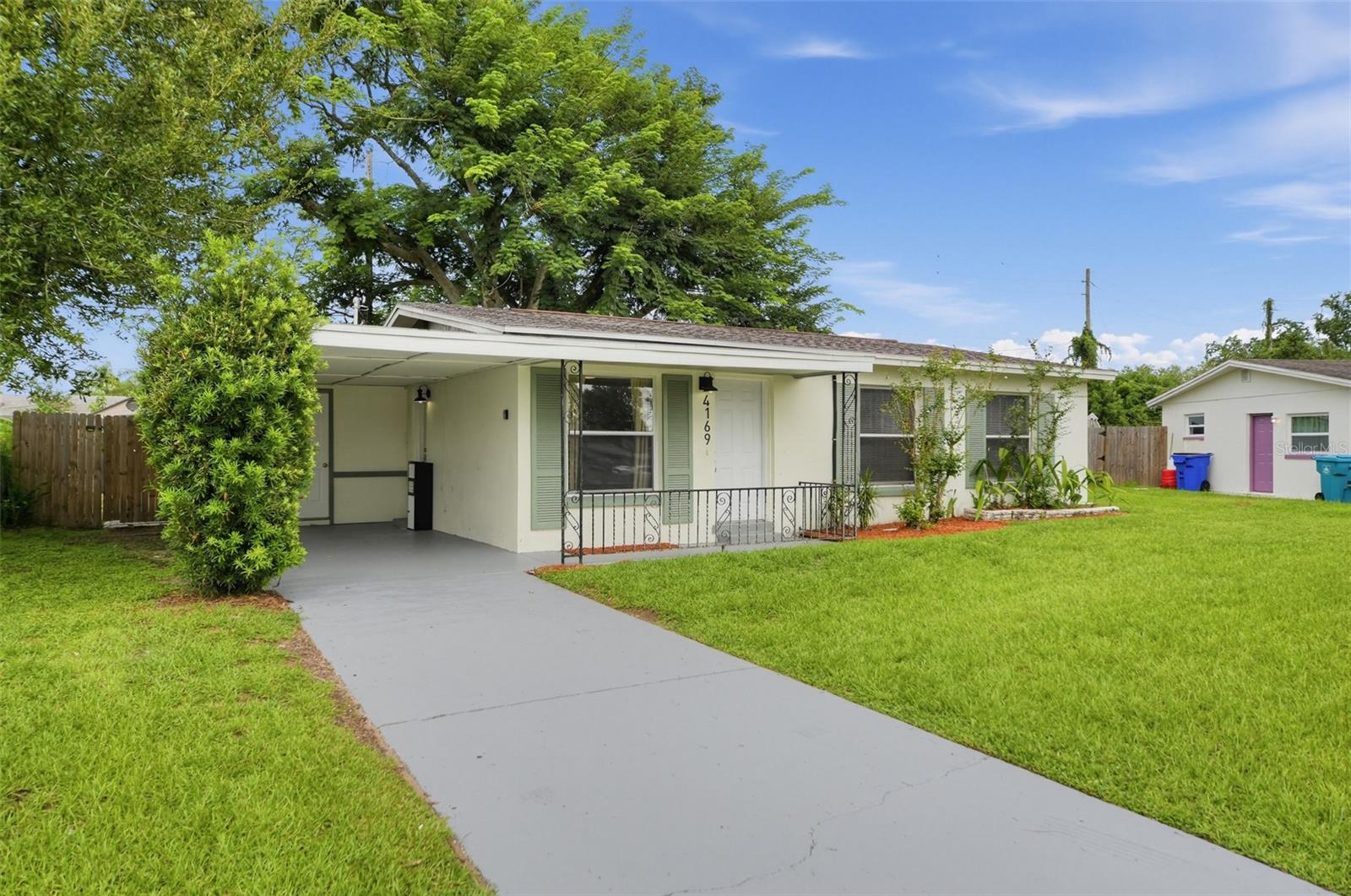 4169 Gaither St Property Photo 2