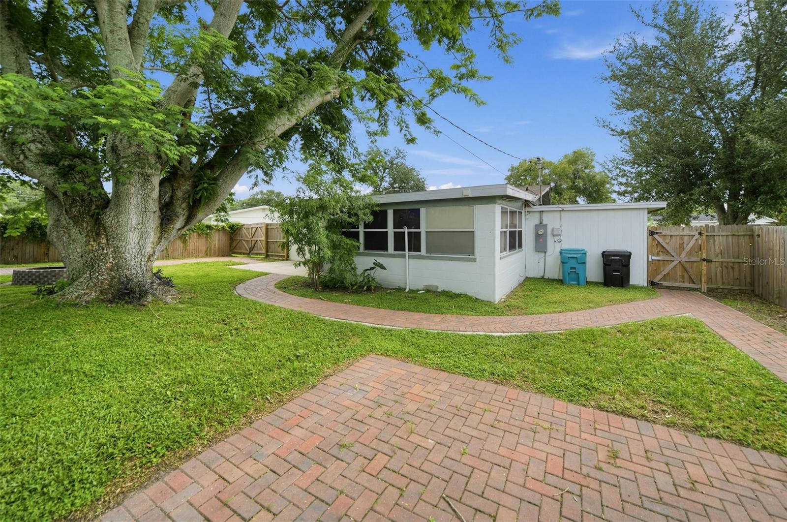 4169 Gaither St Property Photo 5