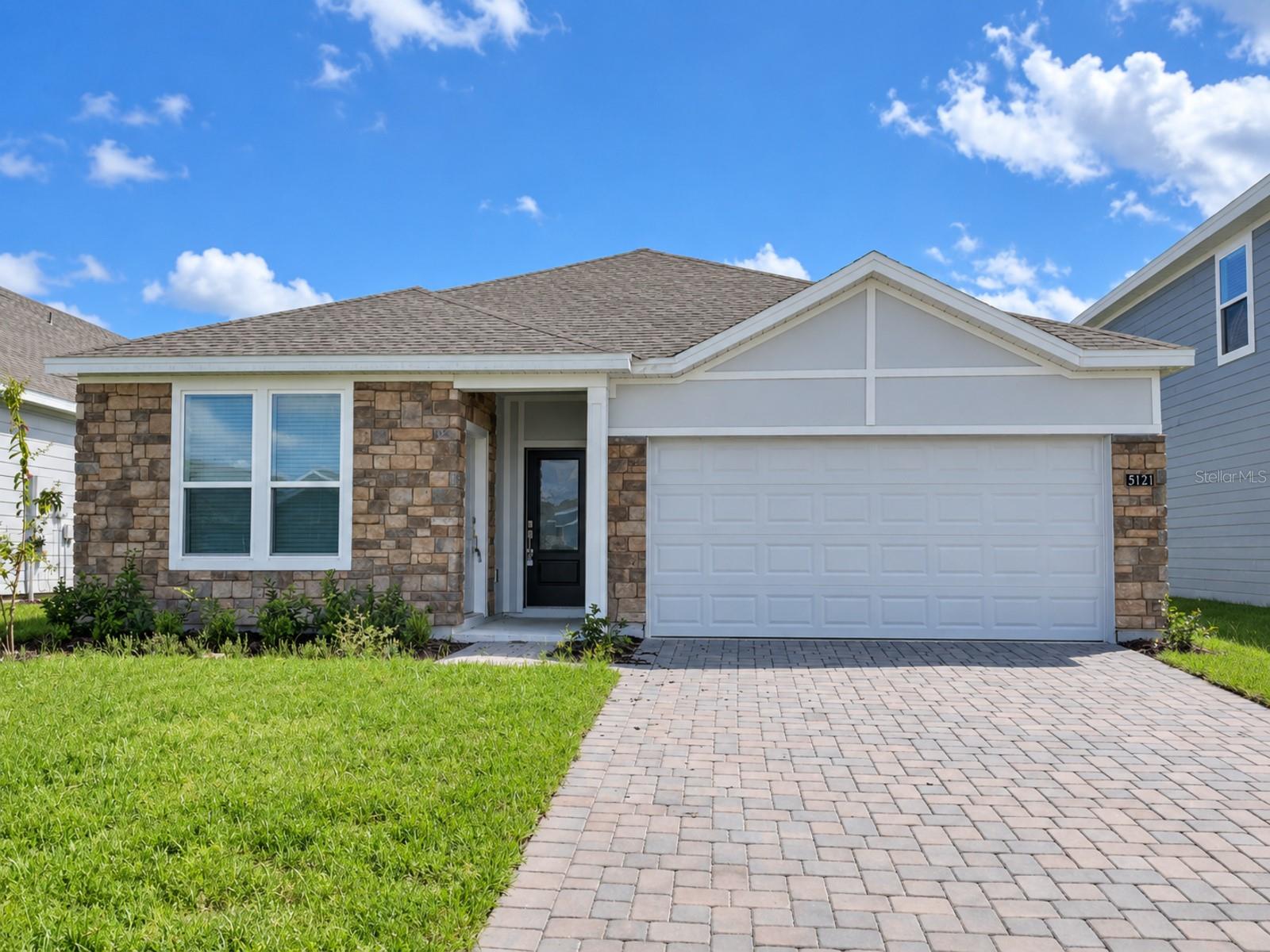 5121 Arrowfeather Ct Property Photo 2