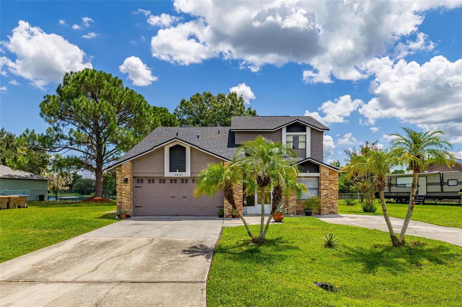 3230 PINERIDGE CIR Property Photo 1