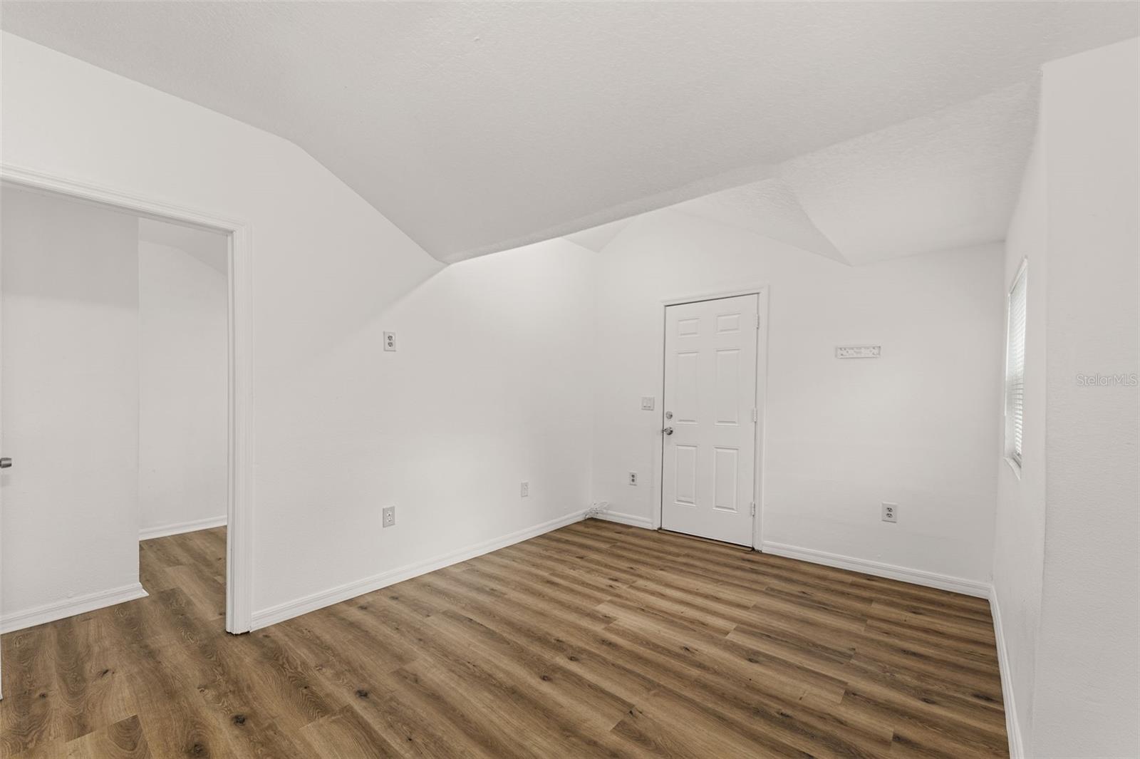 828 Booker Ave Property Photo 15