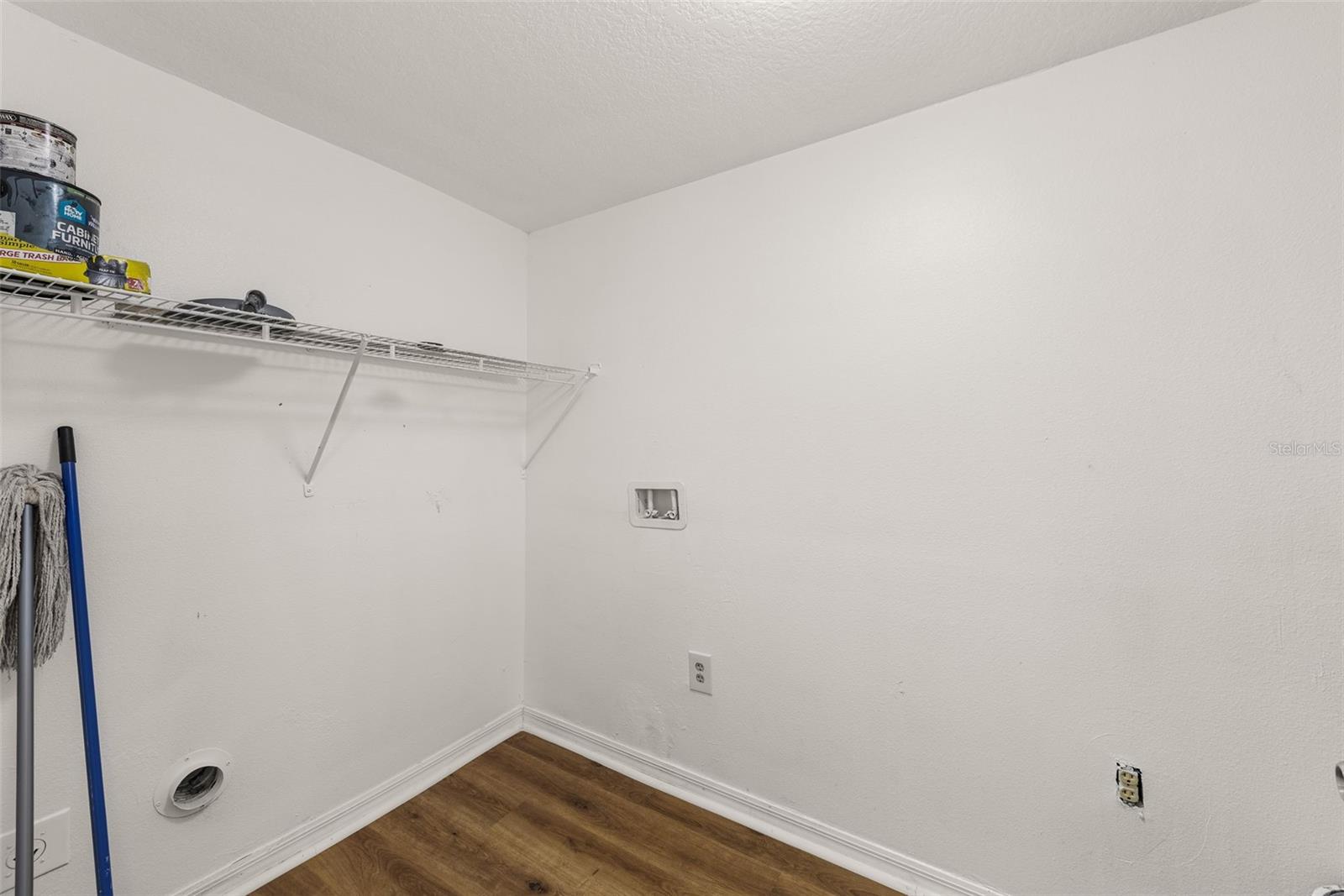 828 Booker Ave Property Photo 26