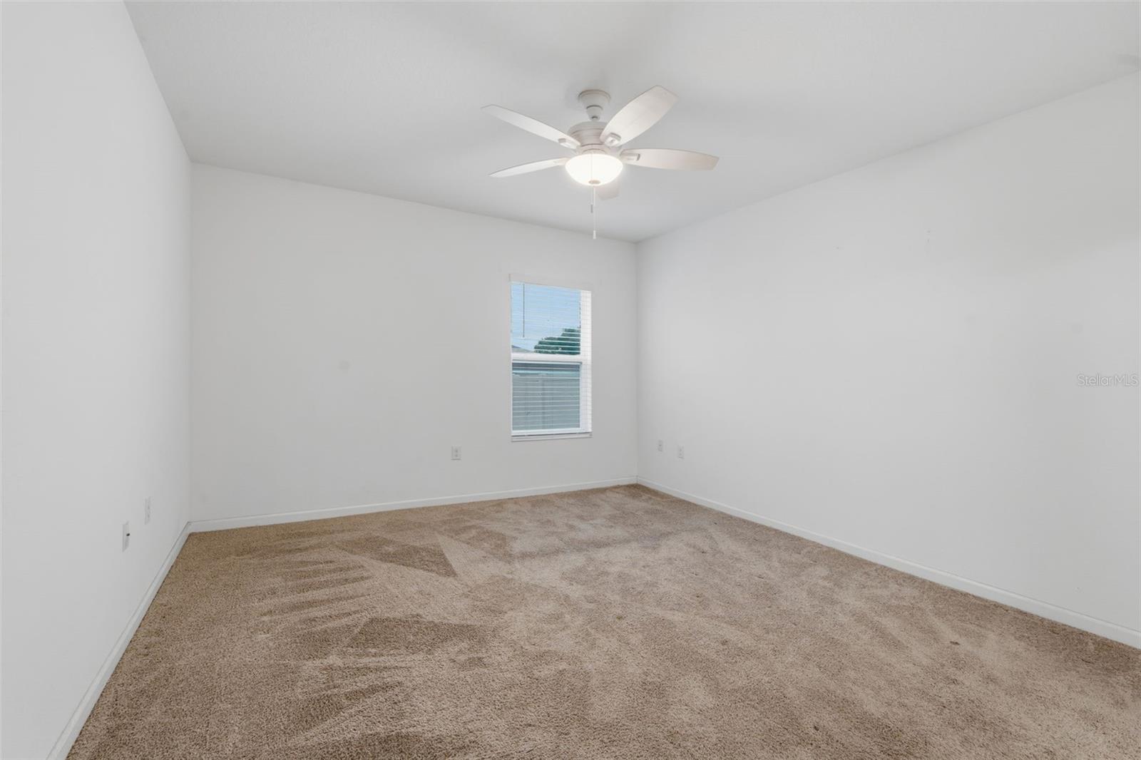 836 Cambridge Dr Property Photo 28