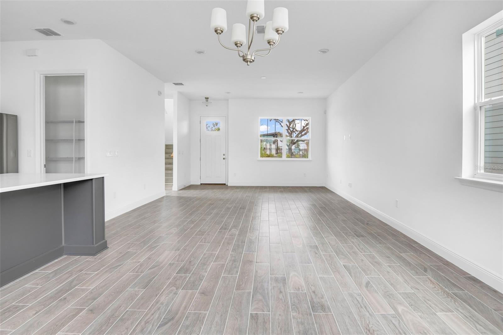 6492 Barnstorm Way Property Photo 4