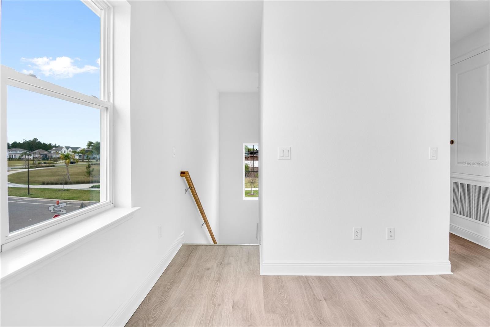 6492 Barnstorm Way Property Photo 12
