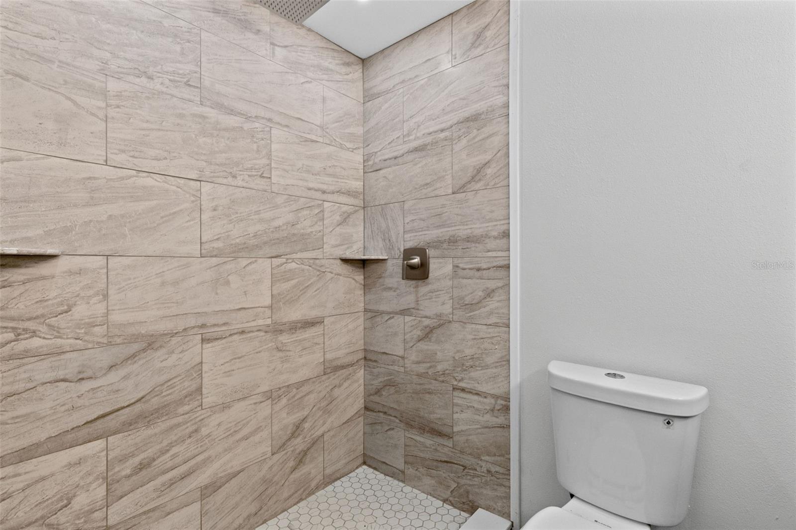 6360 Jess Ct Property Photo 17