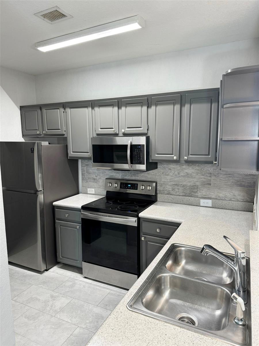 2603 Maitland Crossing Way #105 Property Photo 5