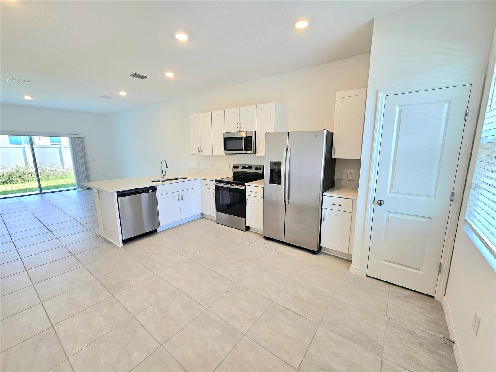 3098 Skyline Loop Property Photo 3
