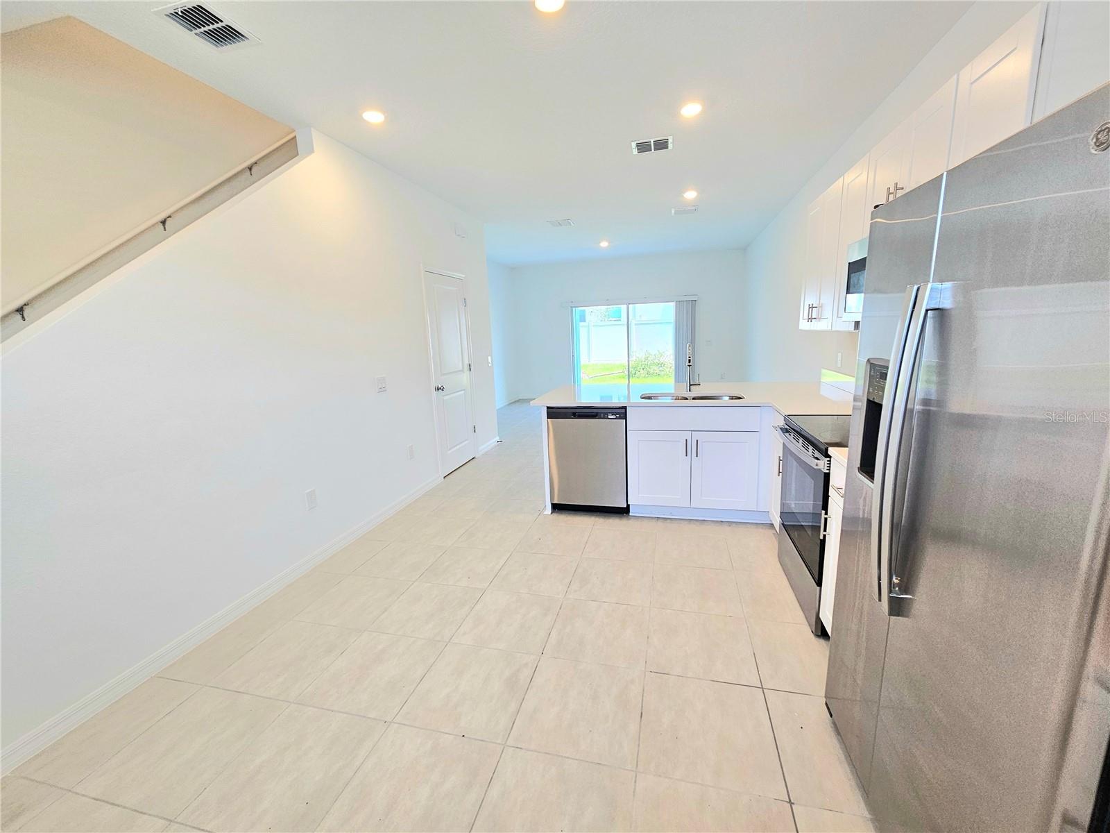 3098 Skyline Loop Property Photo 5