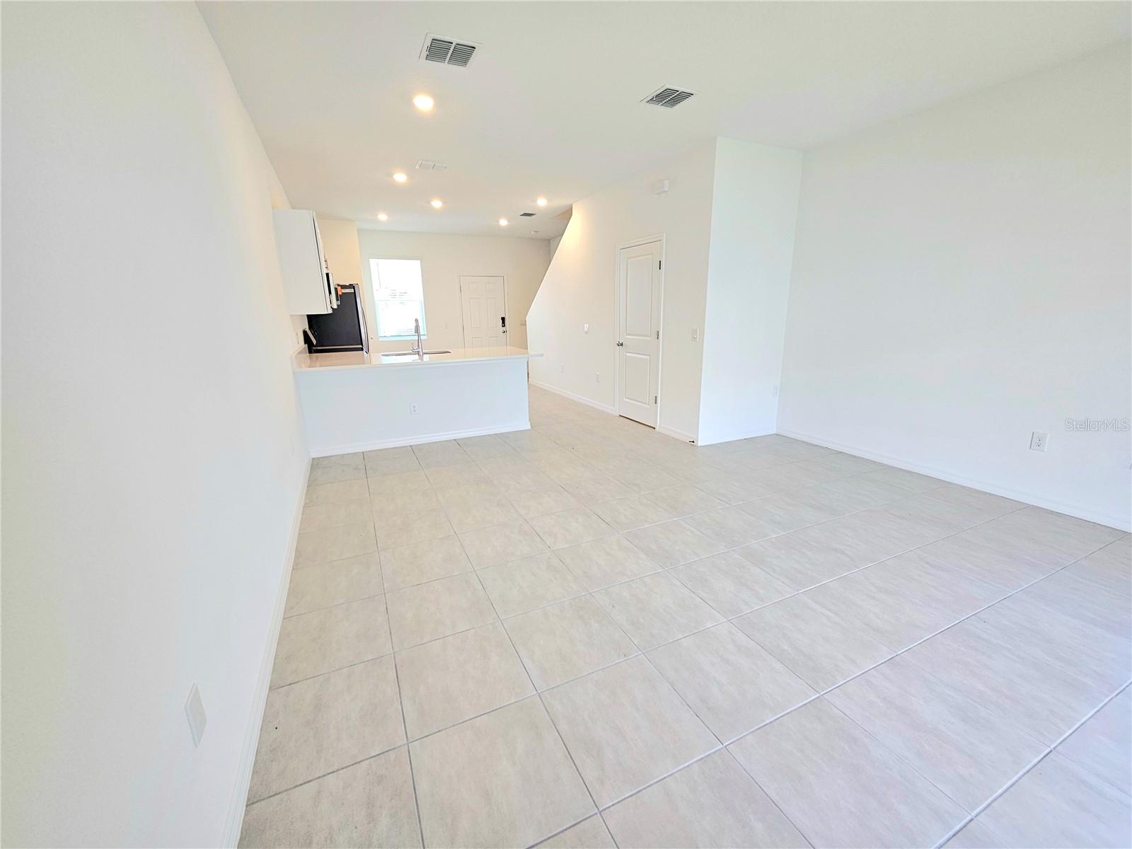 3098 Skyline Loop Property Photo 10