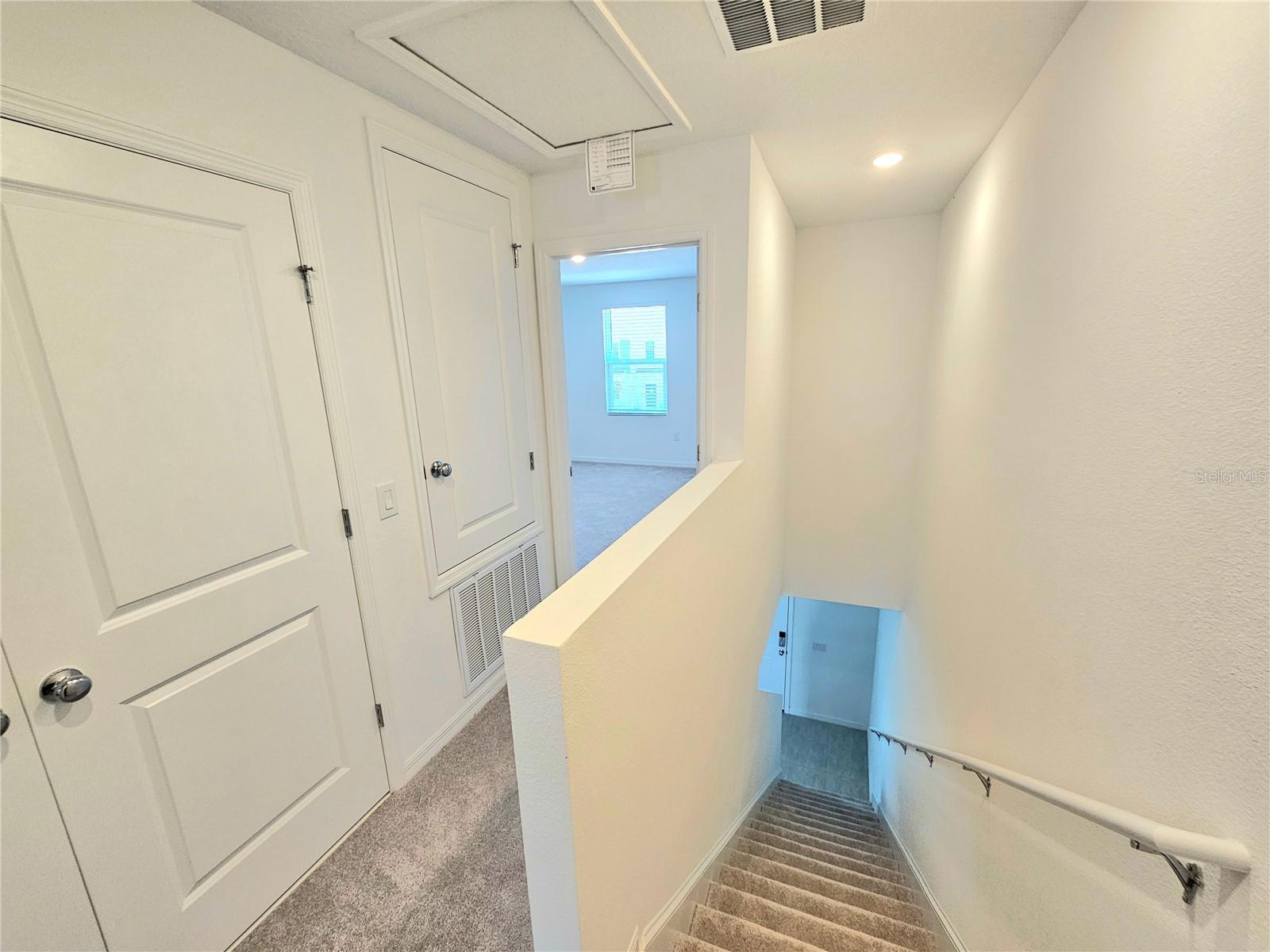 3098 Skyline Loop Property Photo 15