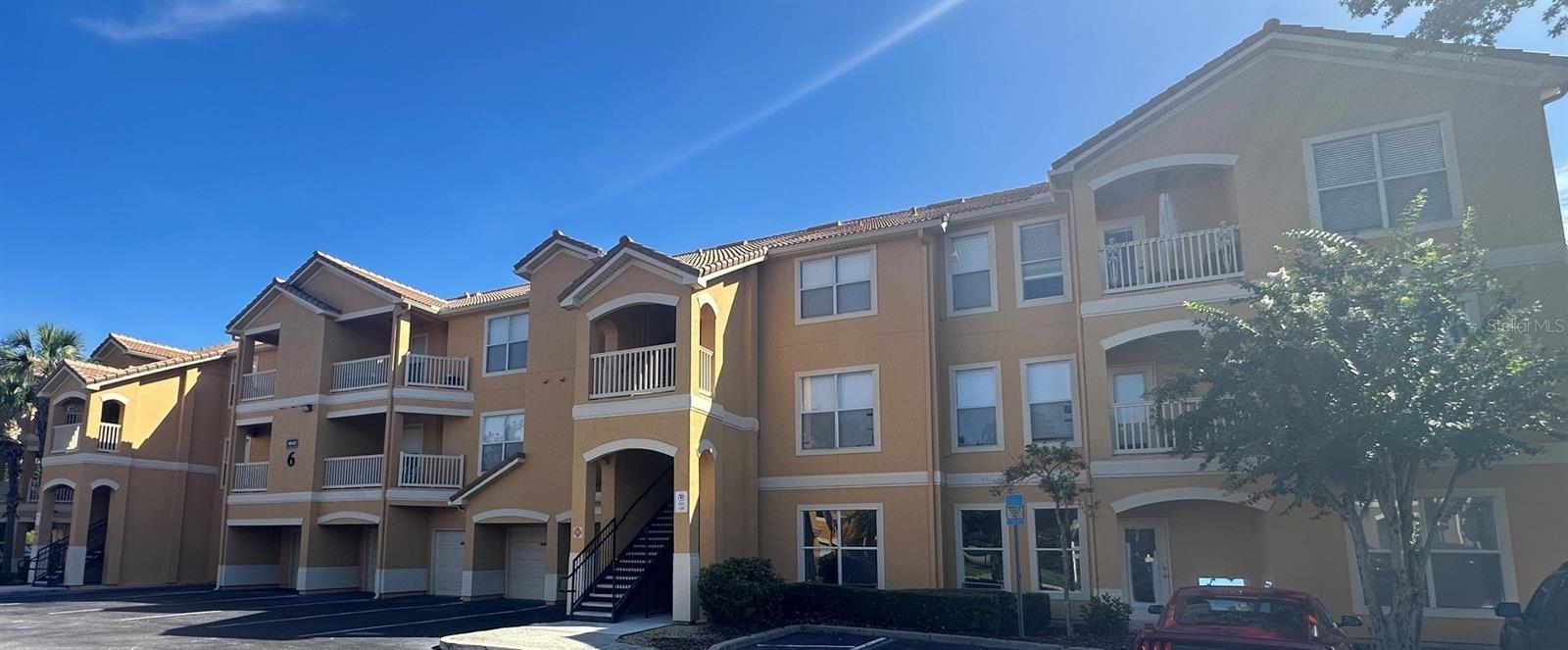 8842 VILLA VIEW CIR #301 Property Photo 1