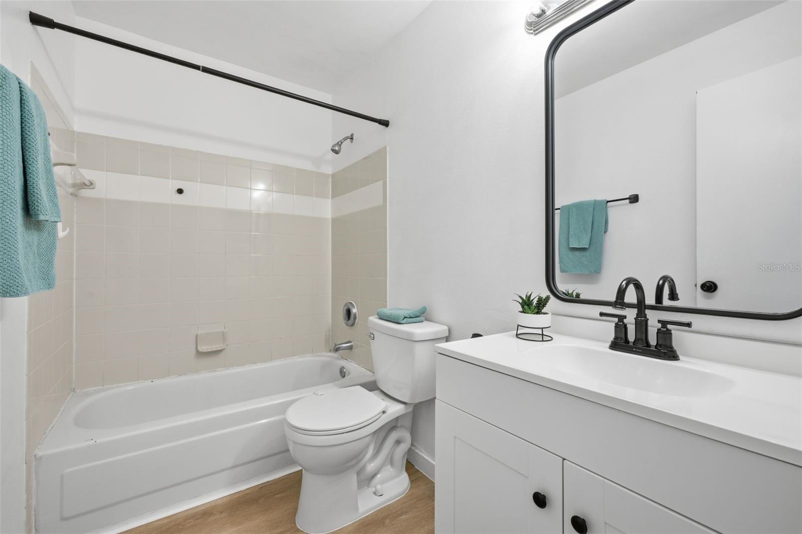 3038 Parkway Blvd #306 Property Photo 21