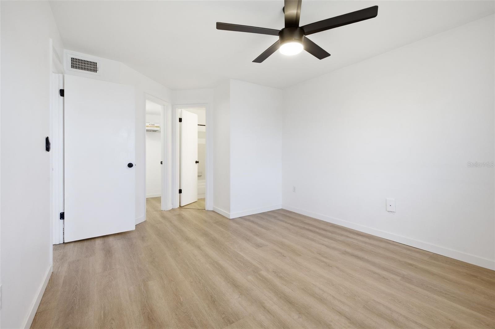3038 Parkway Blvd #306 Property Photo 25
