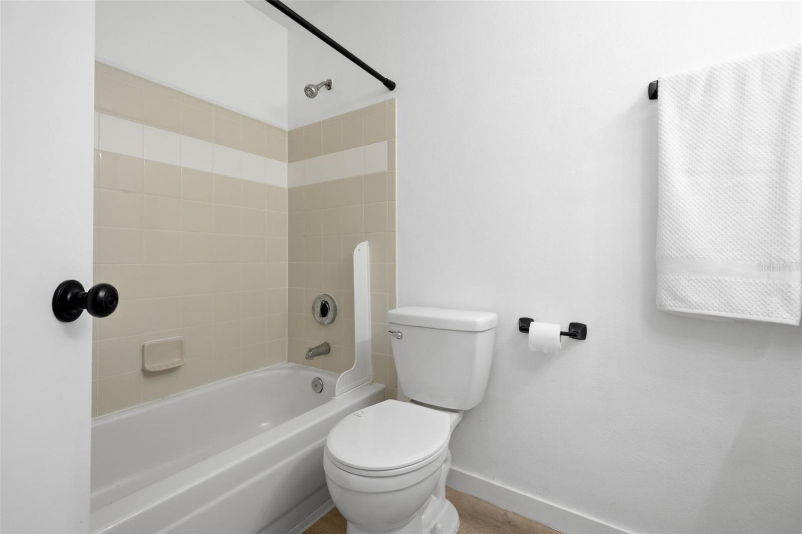 3038 Parkway Blvd #306 Property Photo 27