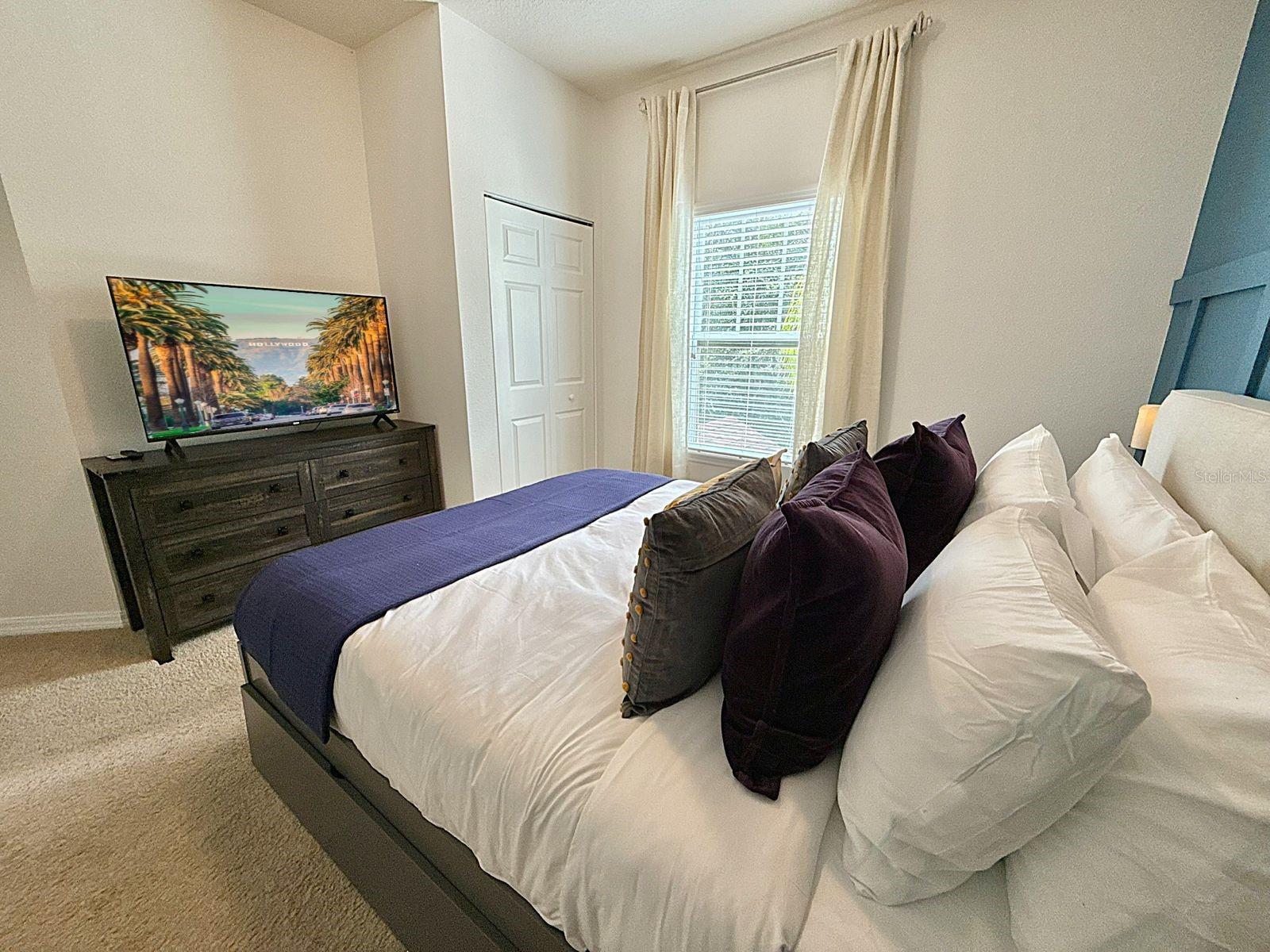 8988 Silver Pl Property Photo 22