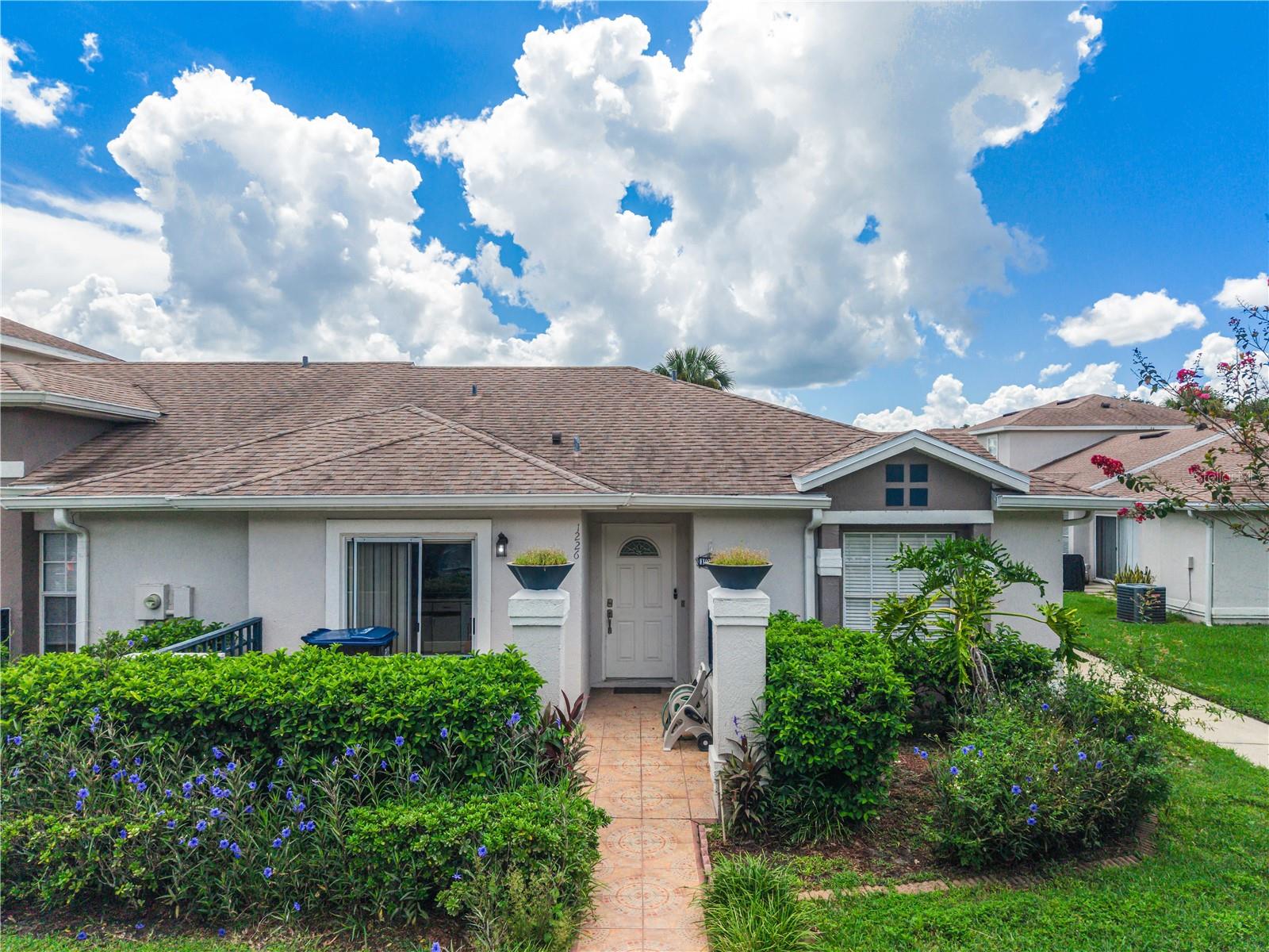1226 Lucaya Cir Property Photo 1