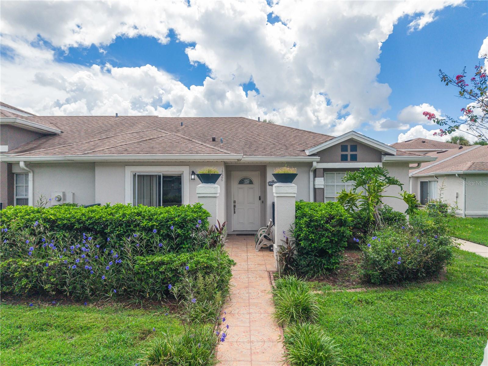 1226 Lucaya Cir Property Photo 12