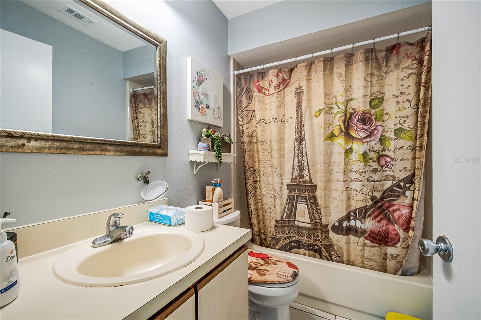 1226 Lucaya Cir Property Photo 32