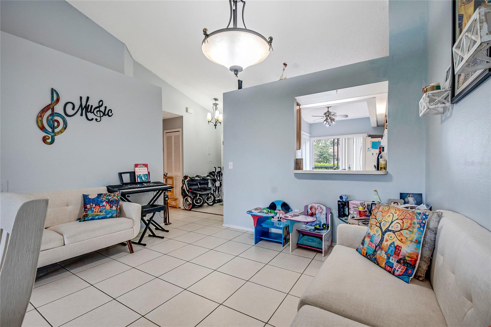 1226 Lucaya Cir Property Photo 40