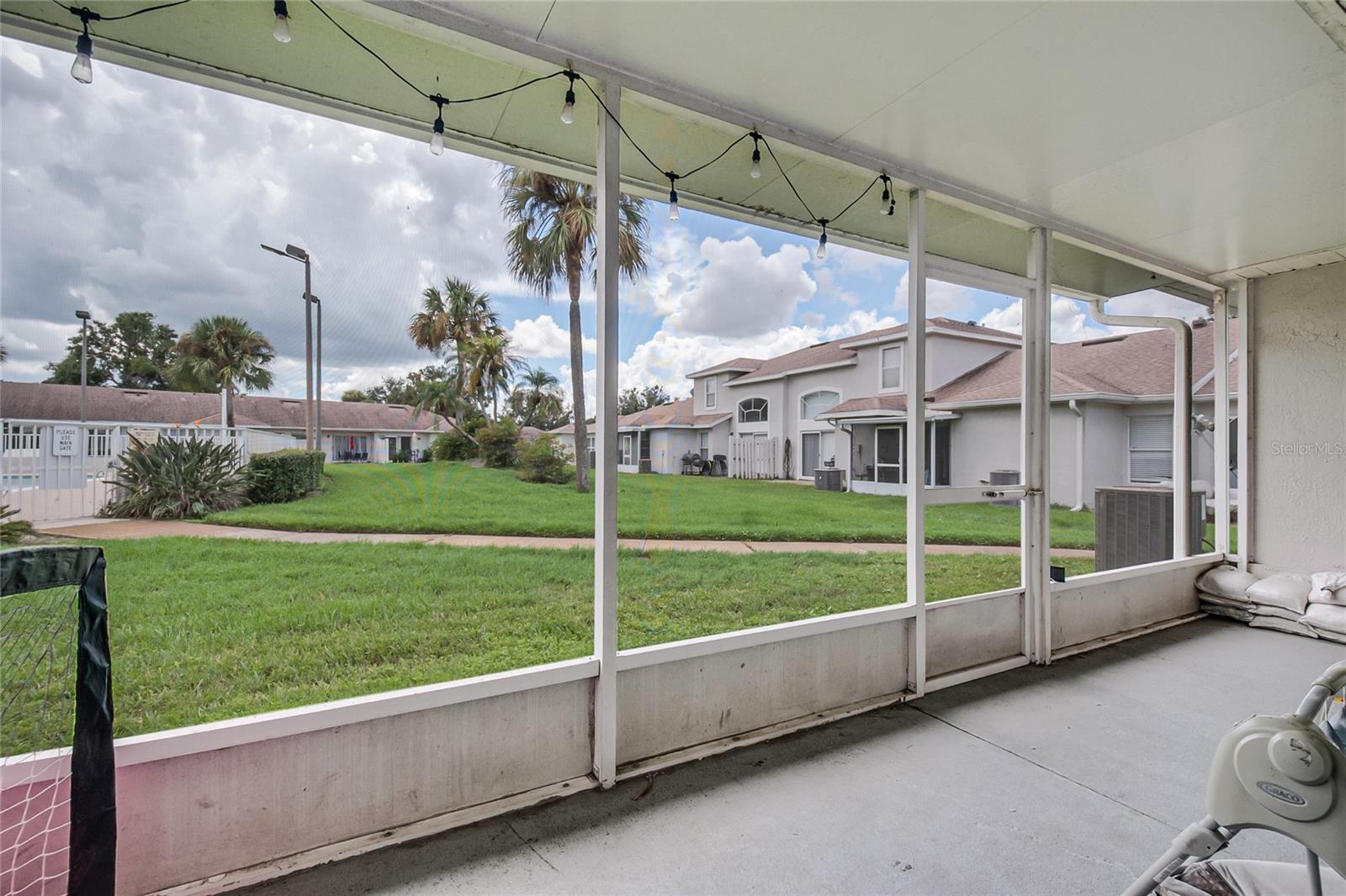 1226 Lucaya Cir Property Photo 48