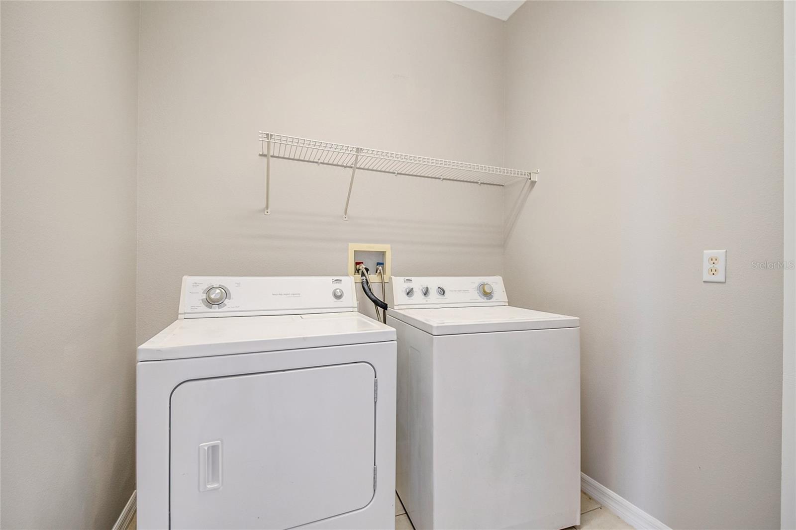 2887 Sweetspire Cir Property Photo 17