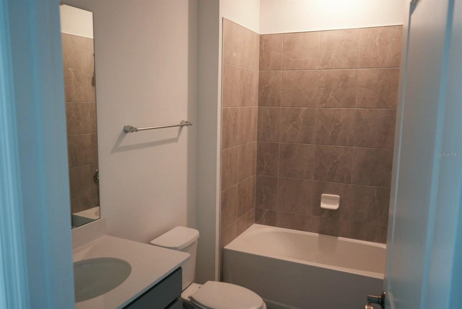 1849 Horsetail Dr Property Photo 3
