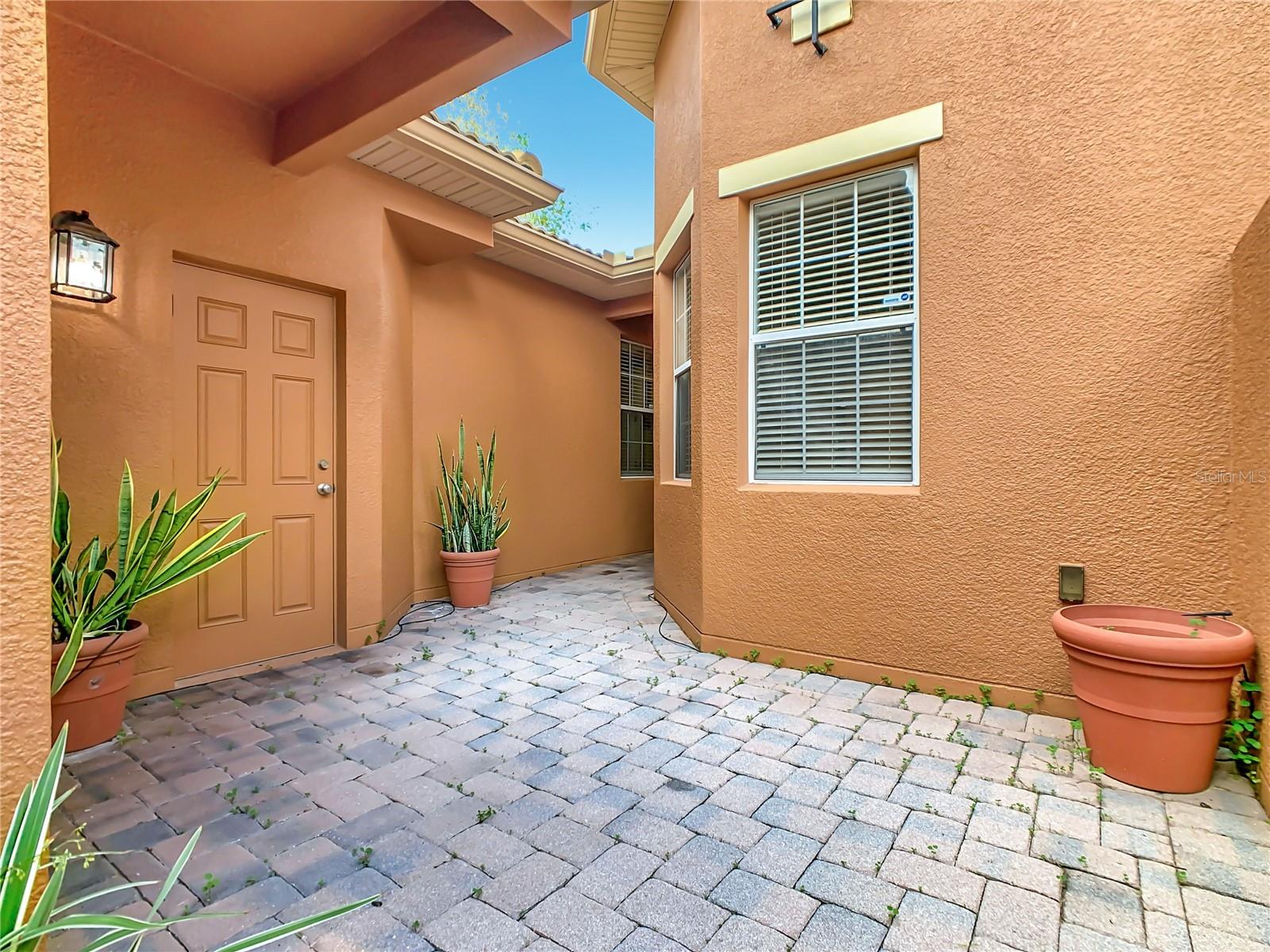 2358 Palm Tree Dr Property Photo 5