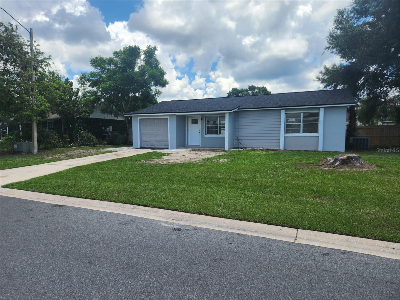 275 AZALEA DR Property Photo 1