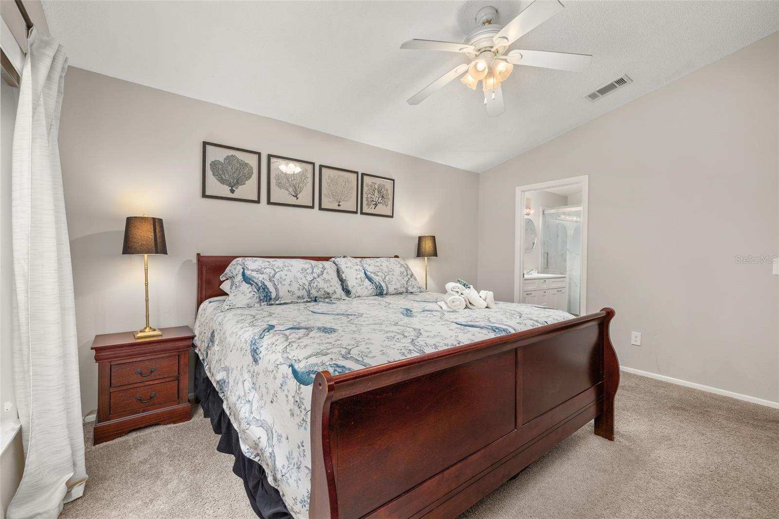 425 Castlemain Cir Property Photo 20