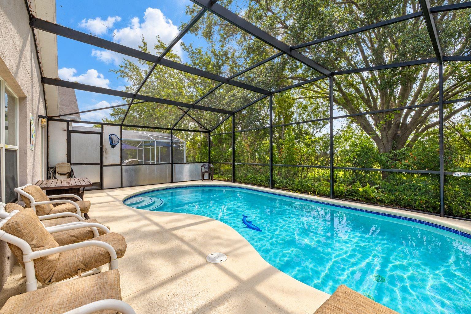 425 Castlemain Cir Property Photo 42