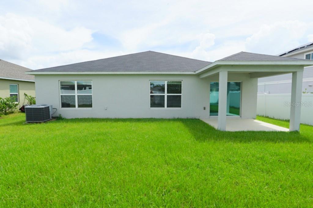 2894 Mosshire Cir Property Photo 2