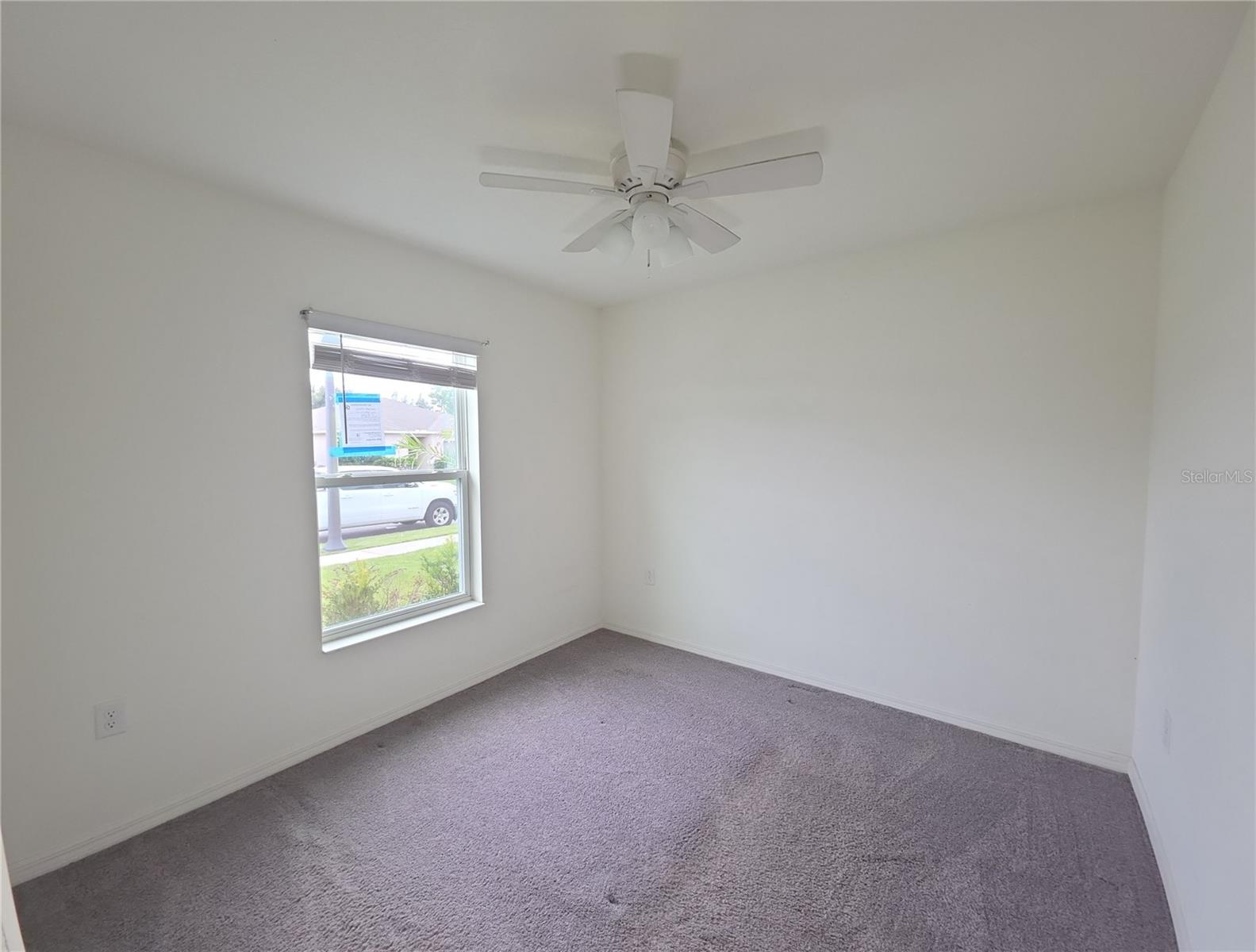 2894 Mosshire Cir Property Photo 3