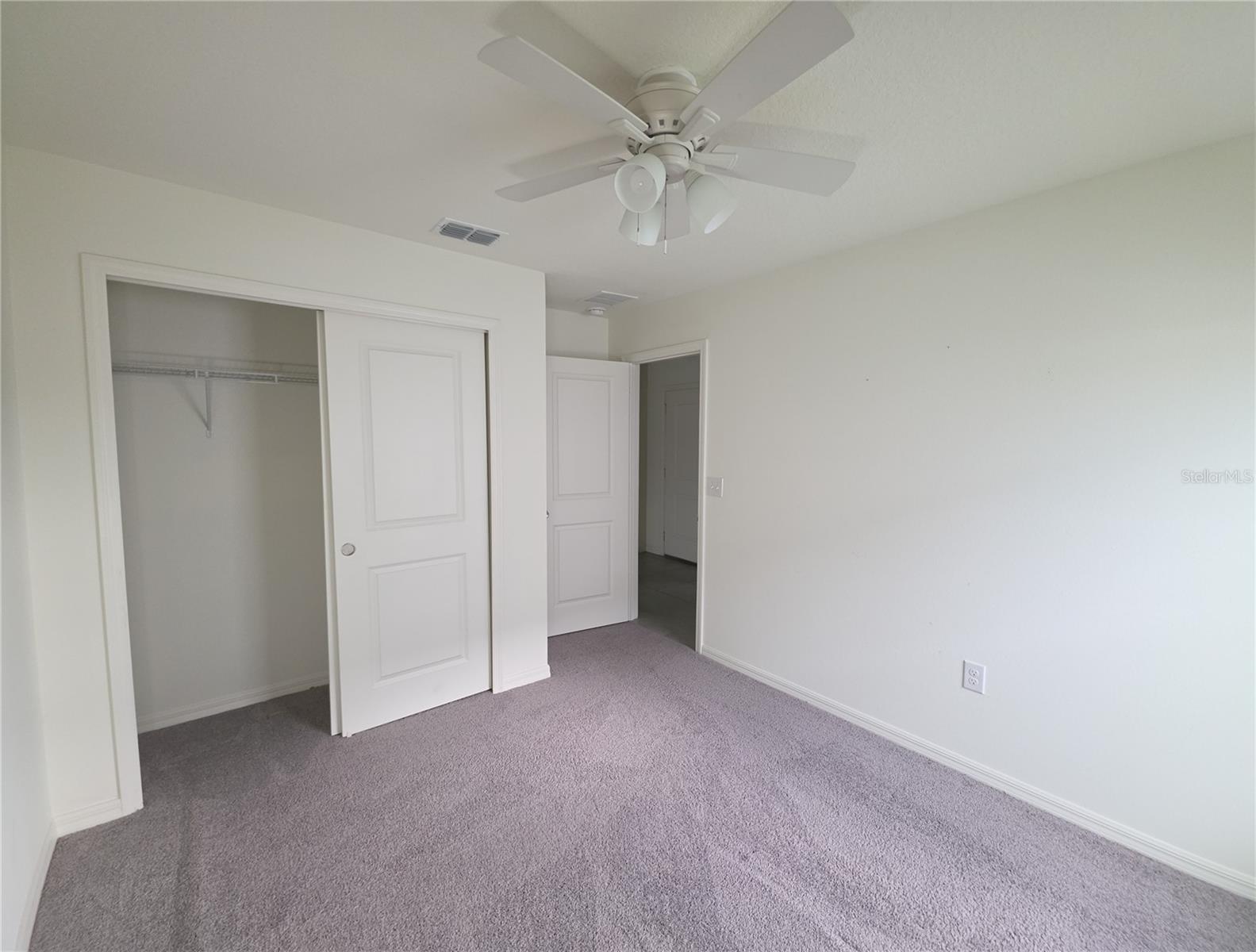 2894 Mosshire Cir Property Photo 6