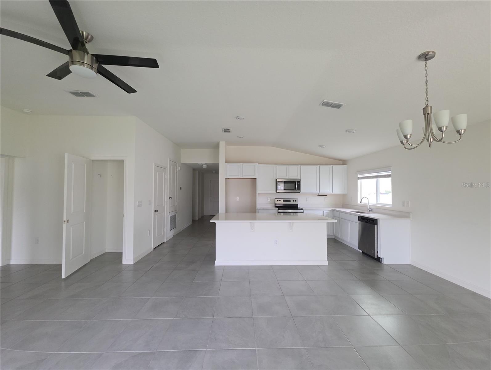 2894 Mosshire Cir Property Photo 10