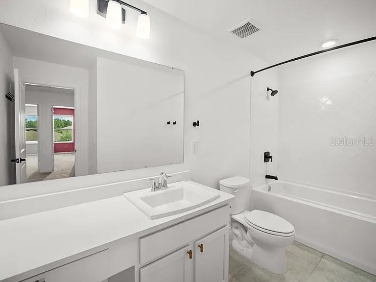 5005 Golden River Ln Property Photo 16
